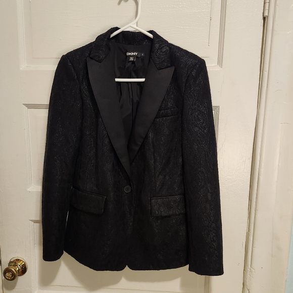DKNY Contrast Collar Blazer - Picture 1 of 7